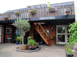 Hofje van Maas, Hotel in Zandvoort