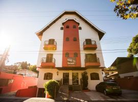 Pousada Big Bear, hotel u gradu Kampos do Žordao