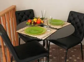 Guest House on Gia Abesadze Street