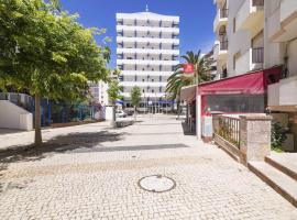 Rosamar Apartamentos, hotel in Armação de Pêra