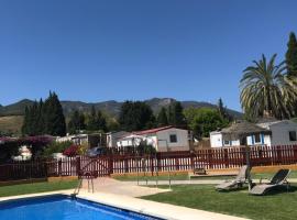 Malaga Monte Parc, glamping site in Alhaurín de la Torre