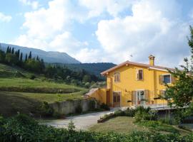 Agape, farm stay in Caprino Veronese