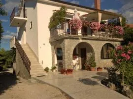 Apartments Cvelic Milovcic