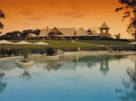 Raffertys Mercure Resort, hotel v destinaci Newcastle