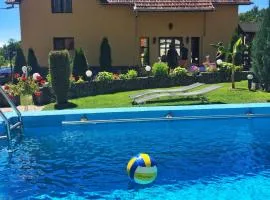 Casa De Vacanta Silvia Varmaga