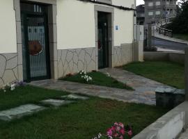 Albergue Pension Porta Santa: Baleira'da bir otel