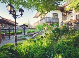 Family hotel Fenerite, hotel in Kmetovtsi