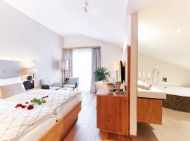 Landgasthaus Helpfauer Hof, pet-friendly hotel in Helpfau-Uttendorf