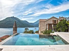 Monte Bay Retreat Villa: Perast şehrinde bir otel