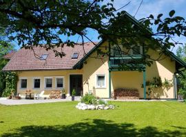 Landhaus HALLSTATT FEELING - Apartment - Self Check-in, hotel en Bad Goisern