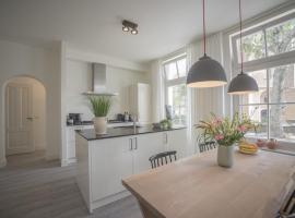 Luxury Upstairs & Downstairs Apartments – luksusowy hotel w Zandvoort