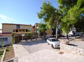 Apartments Marija, hotel in Ivan Dolac