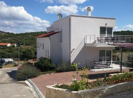 Apartments Bilanovic, hotel v destinaci Tisno