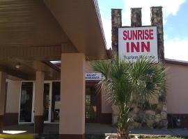 Sunrise Inn - Bradenton, motelis mieste Breidentonas