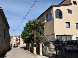Studio apartman Mia, hotel v destinaci Tar