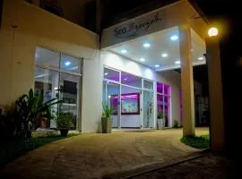 Sea Breeze Hotel