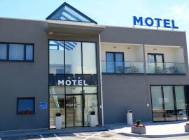 Motel Kamenica、ビハチのモーテル