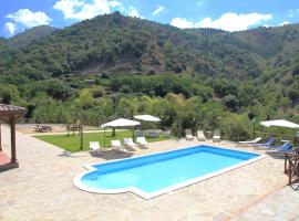 Profetina Village, country house in Motta Camastra