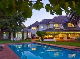Stirling Legacy House BnB