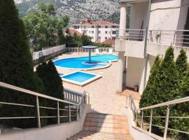 Roman Garden Apartment, hotel v destinaci Risan