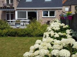 Luppolo vakantiehuis Westhoek, cottage in Alveringem