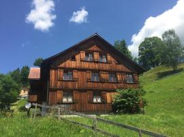 Sunnaschi Appartements - Wohnungen oder gesamt als "Hütte", hotel near Nob, Laterns