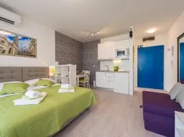Ink Apartment