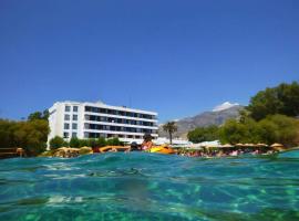 Apollon Suites, hotel di Karistos