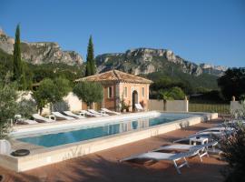 La Ferme Rose-Hôtel de Charme, ξενοδοχείο σε Moustiers-Sainte-Marie