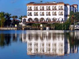 The Hotel Zamora: St Pete Beach şehrinde bir otel