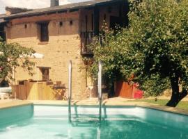 Casa Rural Pico del Lugar, hotel a Villar de los Barrios