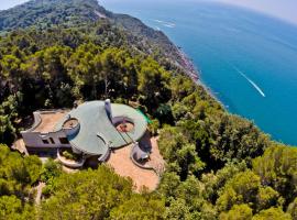 B&B Al Cavalluccio Marino: Monte Marcello'da bir ucuz otel