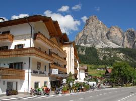 Hotel Italia, hotel v destinaci Corvara in Badia