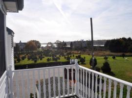 Dune Point, hotel din Cherry Grove