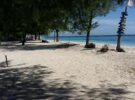 Yaya Bungalows Blue Coral