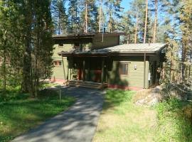 Kultainen Kaava Cottages, hotel din Padasjoki