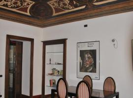 Casa Rattazzi, hotel near Re Umberto Metro Station, Turin