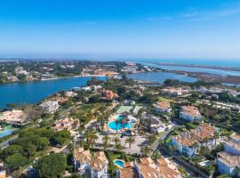 Encosta Do Lago Resort Club, accessible hotel in Quinta do Lago