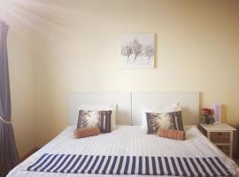 12 Greenpoint Guesthouse