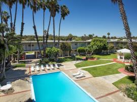 Golden Sails Hotel, hotel perto de Rancho Los Alamitos Historic Ranch & Gardens, Long Beach