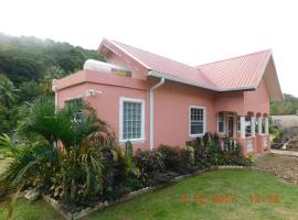 BenCastle Villa, hotel in Gros Islet
