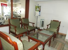 Biju's Tourist Home, hotel di Marine Drive Kochi, Cochin