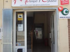 Pensió L'Estada, Pension in Sant Joan les Fonts