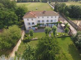 Domaine La Reveille, hôtel à Dore-lʼÉglise