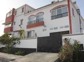Yria Residencial, holiday rental in Porto Novo