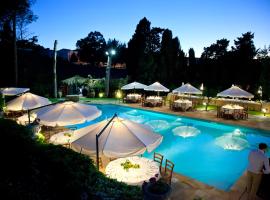 Agriturismo Baglio Fontana, хотел с басейни в Бузето Палицоло