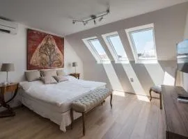 AB Ljubljana - The Princess Castle Triplex