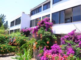 Kommeno Linga Longa Apartments with sea view and beach, hotel em Kommeno