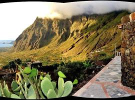 El Laurel, loma-asunto kohteessa Frontera