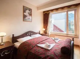 Old Riga terrace apartment